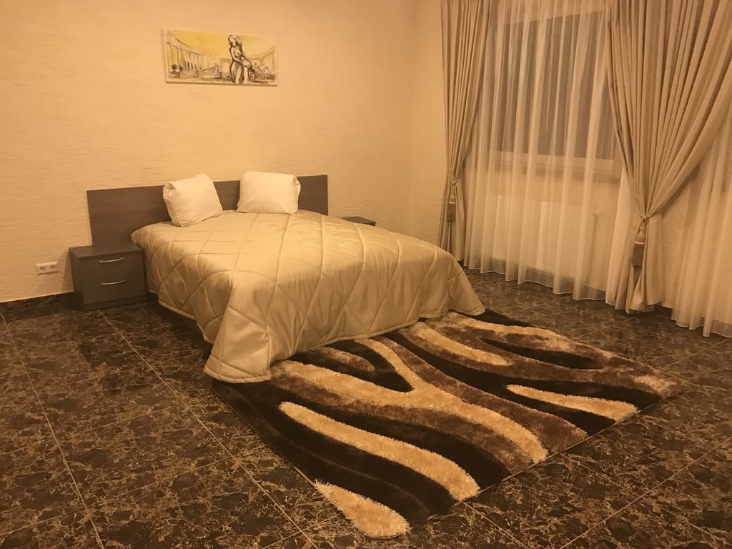 מלון Mažeikiai Arka מראה חיצוני תמונה